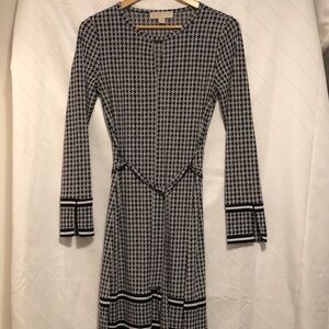 Michael Kors Black and White Houndstooth Long Sleeve Tie-Waist Dress